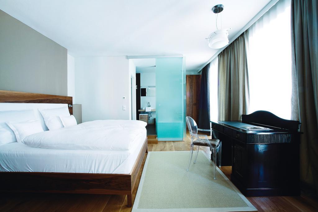 Fruehstueckshotel Im Goldschmiedehaus Grieskirchen Ruang foto