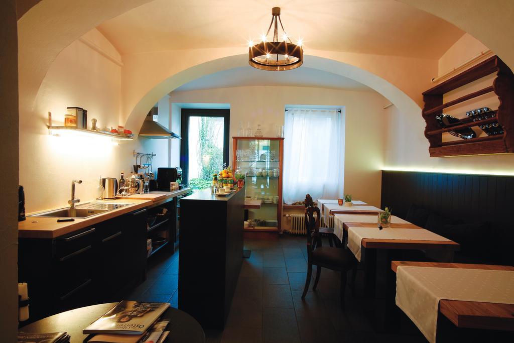 Fruehstueckshotel Im Goldschmiedehaus Grieskirchen Bagian luar foto