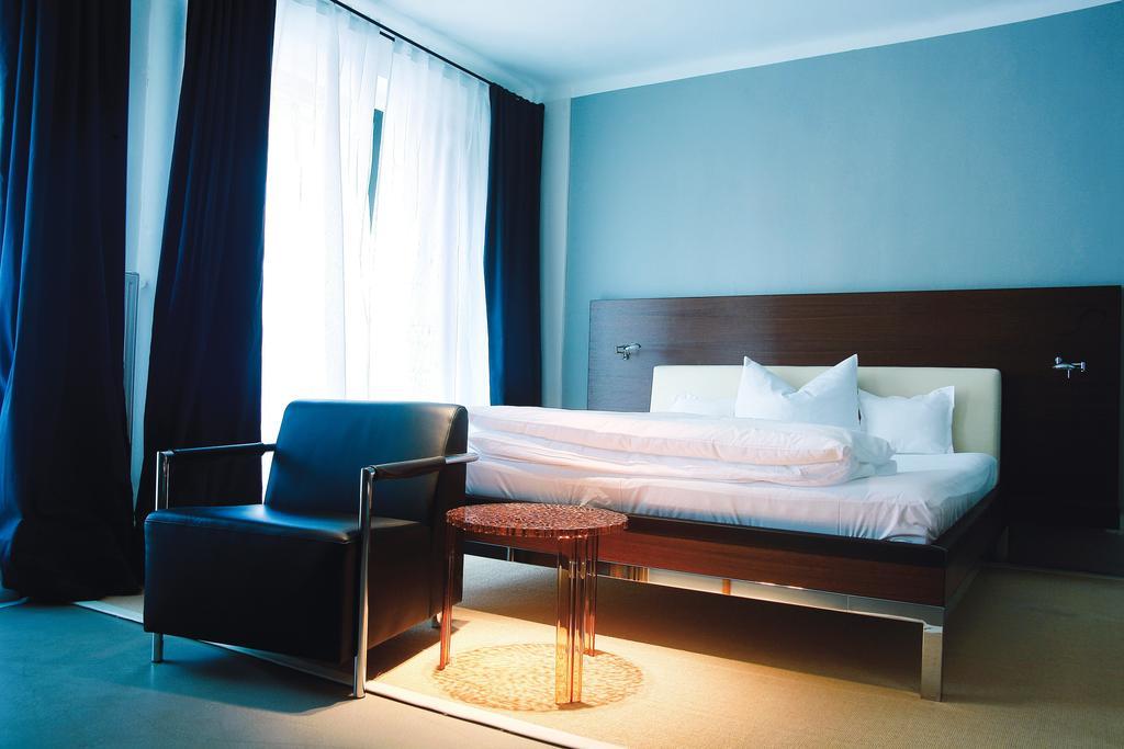 Fruehstueckshotel Im Goldschmiedehaus Grieskirchen Ruang foto