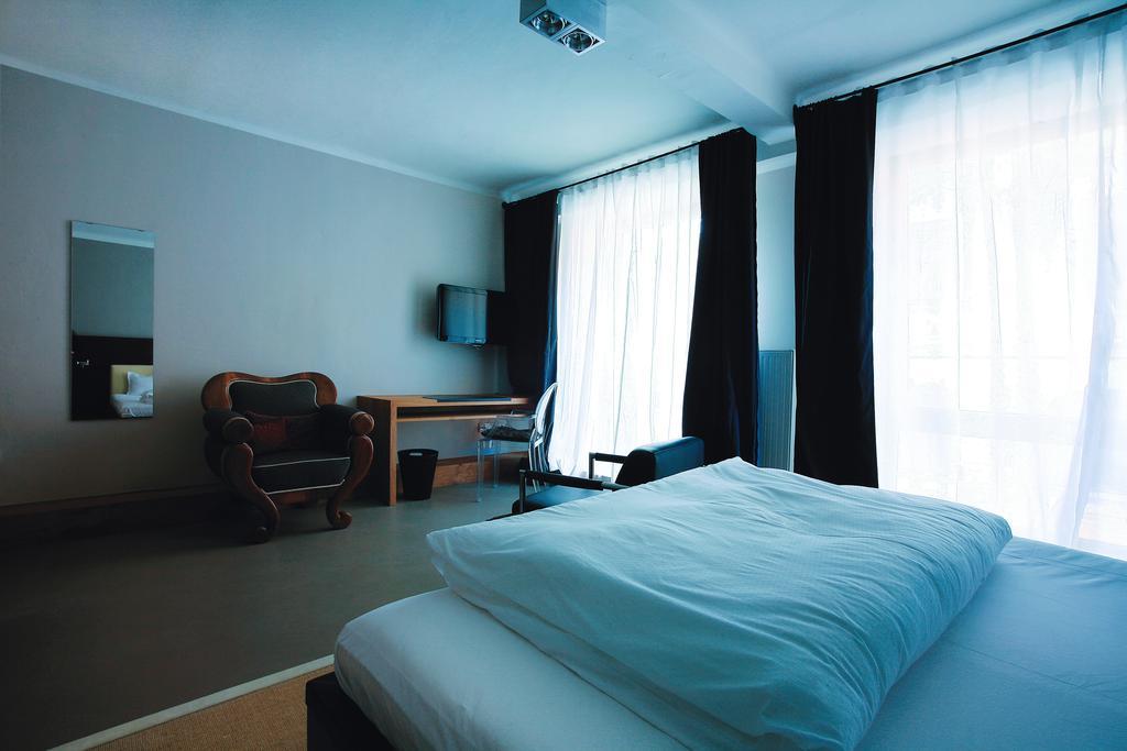 Fruehstueckshotel Im Goldschmiedehaus Grieskirchen Ruang foto